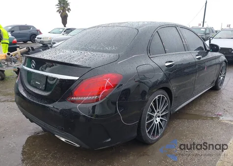 2020 Mercedes-Benz C 300 z USA, uszkodzony, nr VIN WDDWF8DB6LR534788